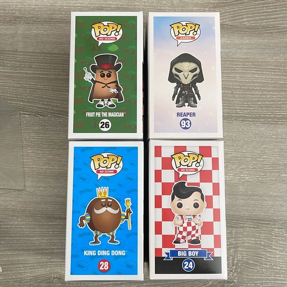 4 Funko Pops - Picture 4 of 6
